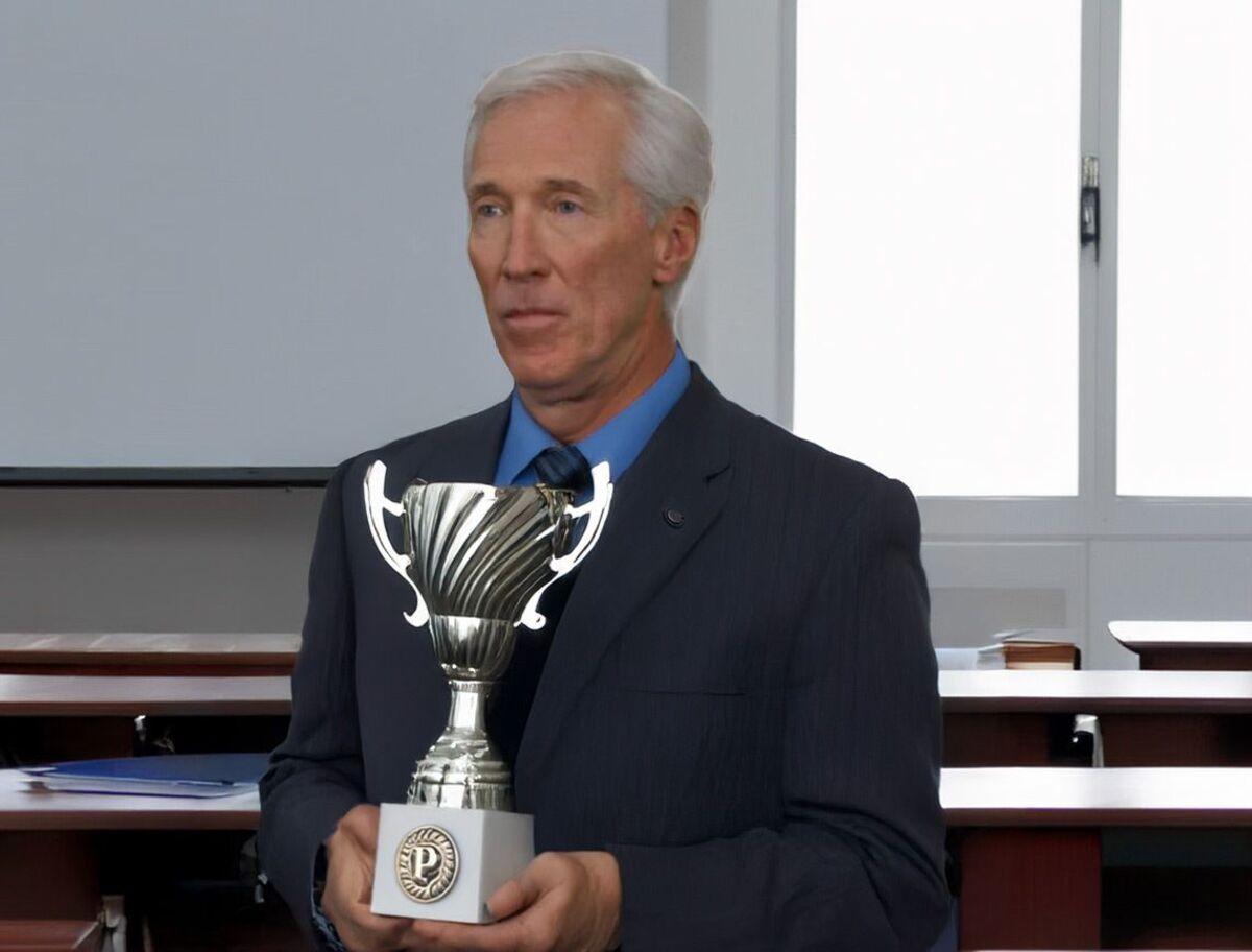 Sir Eriick Planhart, PhD Royal Medal of Cognitive Innovation